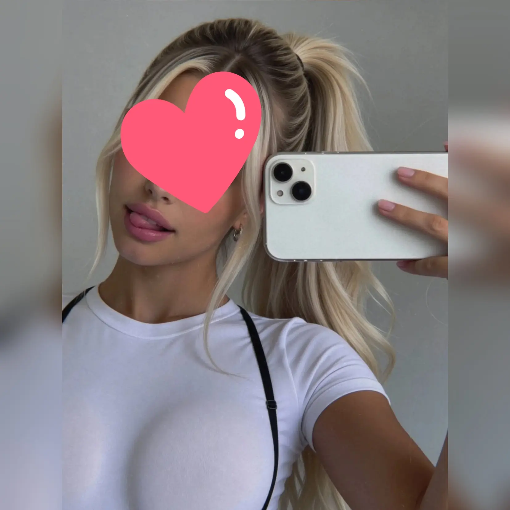 הבלונדינית הכי סקסית